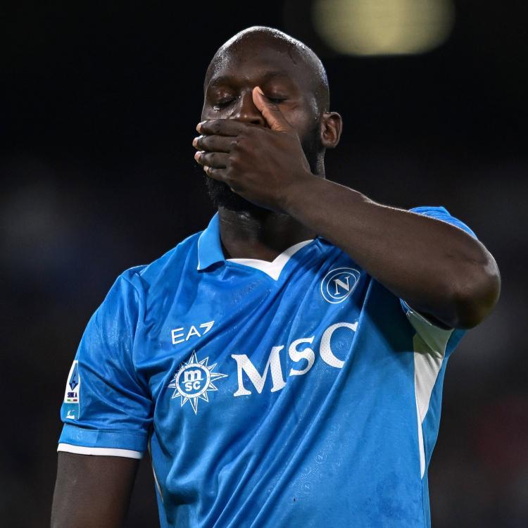 开云登录入口-那不勒斯队医:卢卡库伤情严重,考虑到恢复时间决定不做手术